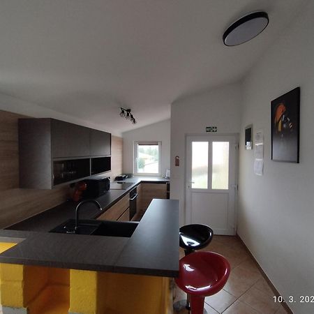 Apartment Zelena Oaza Sisan 75 M2 - 2 Bedrooms Buitenkant foto
